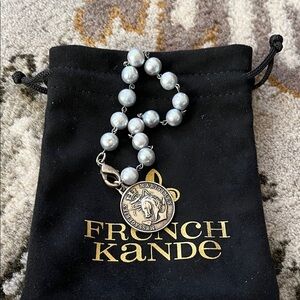 French Kande grey pearl bracelet